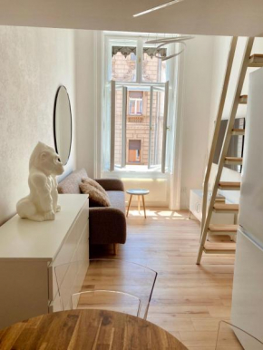 ARYA Apartment
